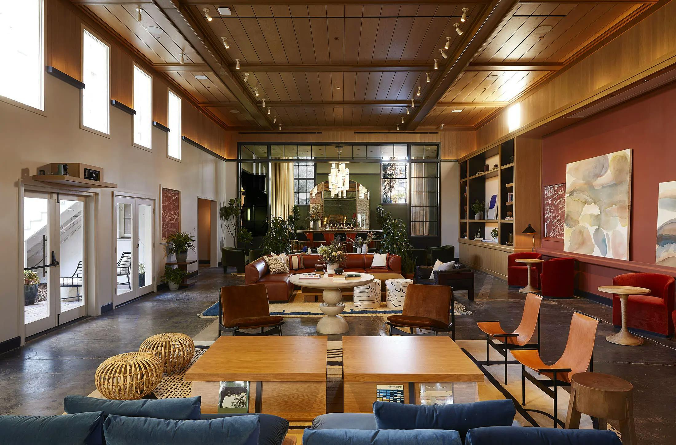 A lounge area with sofas and chairs in the Chief Los Angeles Clubhouse.